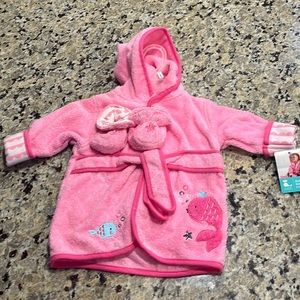 Baby bathrobe and booty set